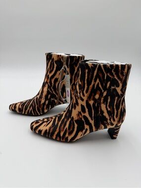 NWT A New Day women's Tigris boots Sz 6.5